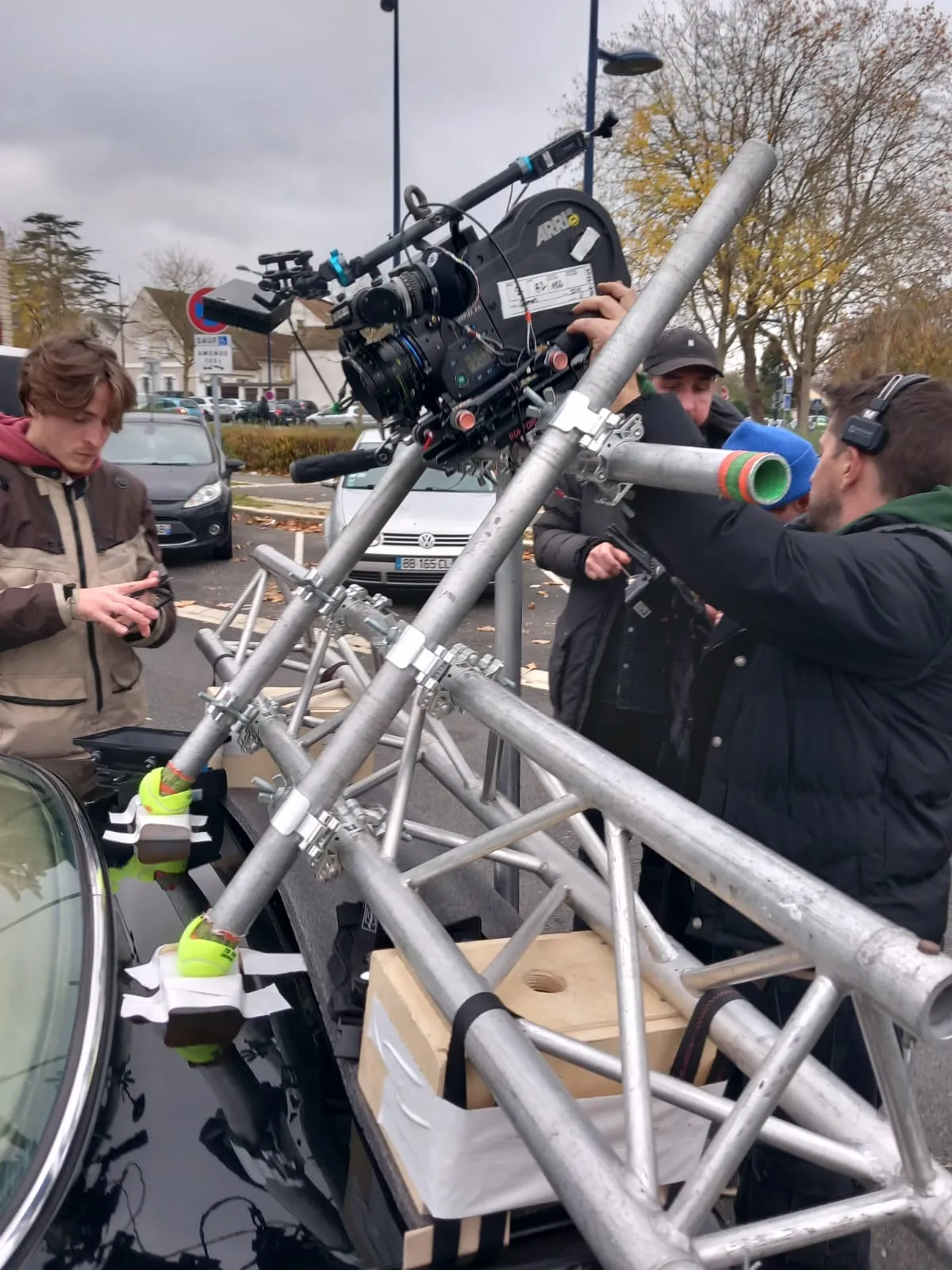 En pleine action extérieur — dolly et rails